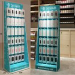 Espositore in cartone pressato 60x28x150cm 30 ganci
