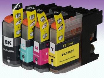 Brother Cartucce inkjet ARLC123M